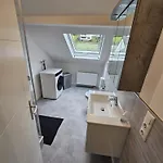 Zur Lore Apartment